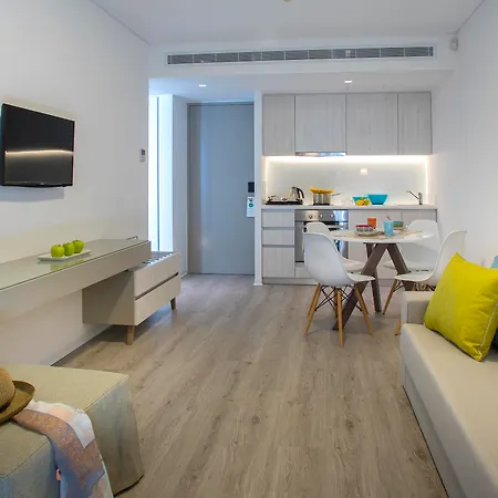 阿内密套房公寓式酒店 4* Paphos