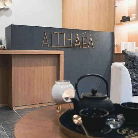 阿内密套房公寓式酒店 Paphos