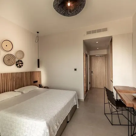 酒店 阿内密套房公寓式酒店 Paphos