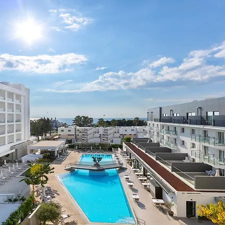 阿内密套房公寓式酒店 4* Paphos