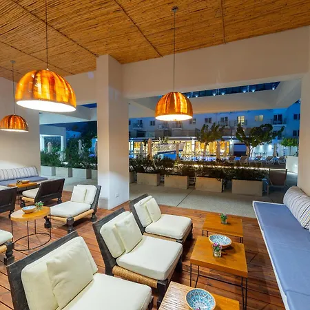 酒店 阿内密套房公寓式酒店 Paphos